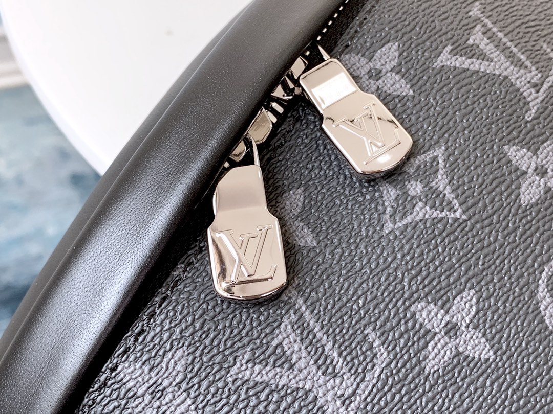 l0*is V*t0n bum bag-37*14*13cm