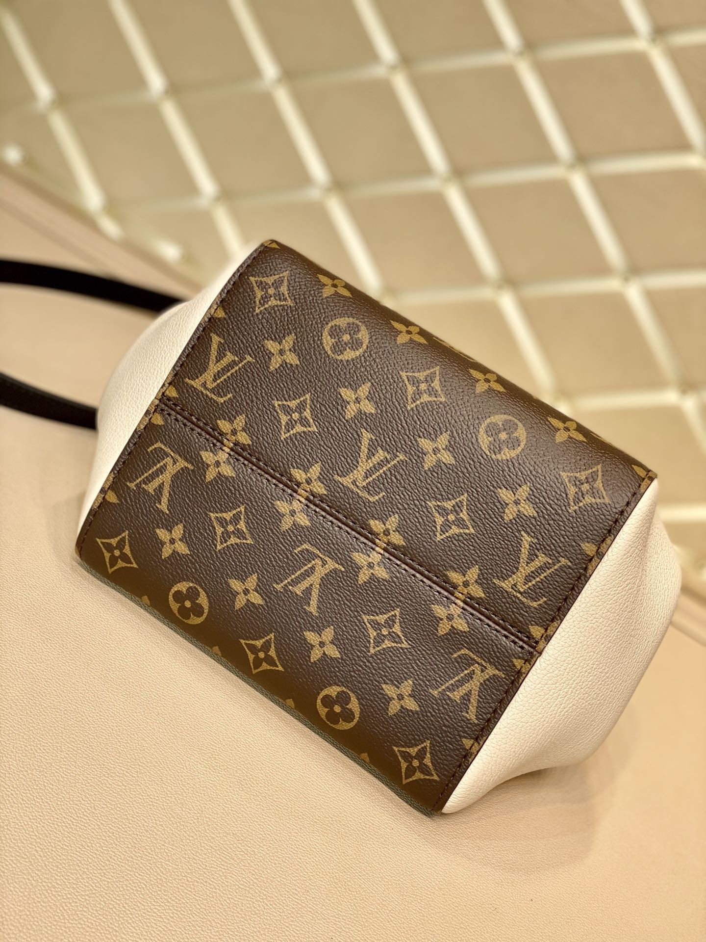l0*is V*t0n fold tote bag-35*40*17cm