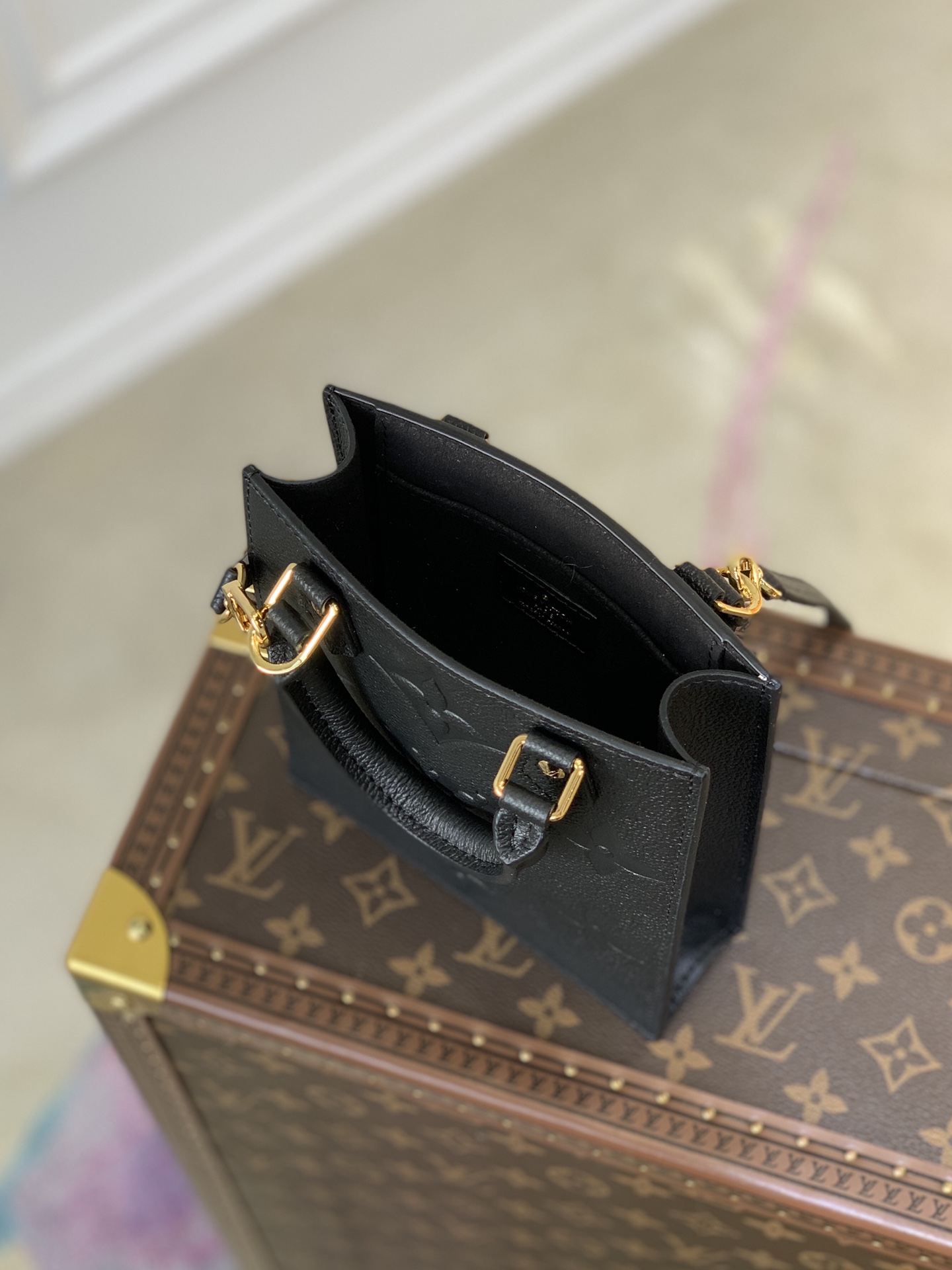 l0*is V*t0n petie sac plat tote-17*14*5.5cm