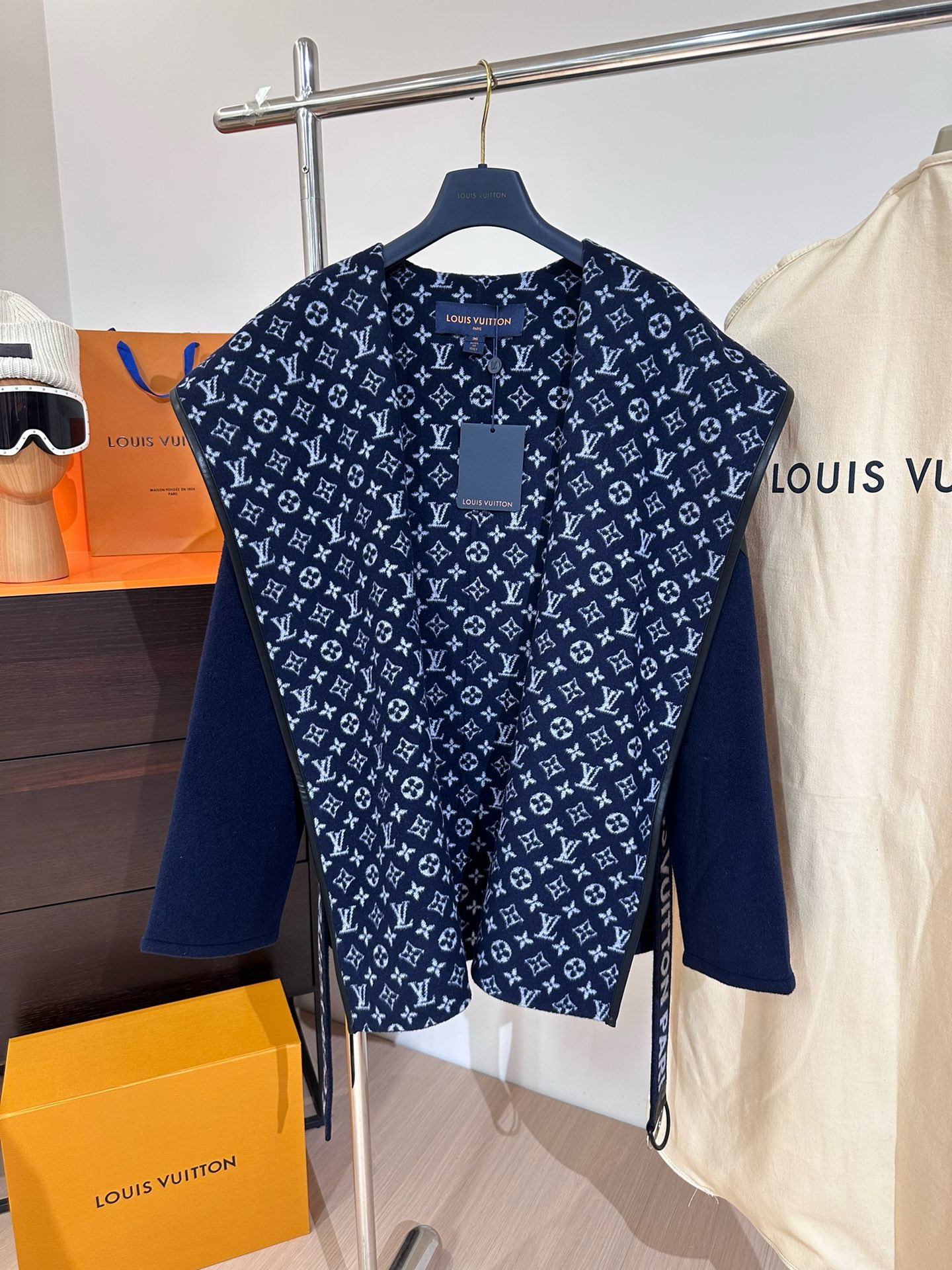Lou*is Vuitt*on Wool Trench Coat