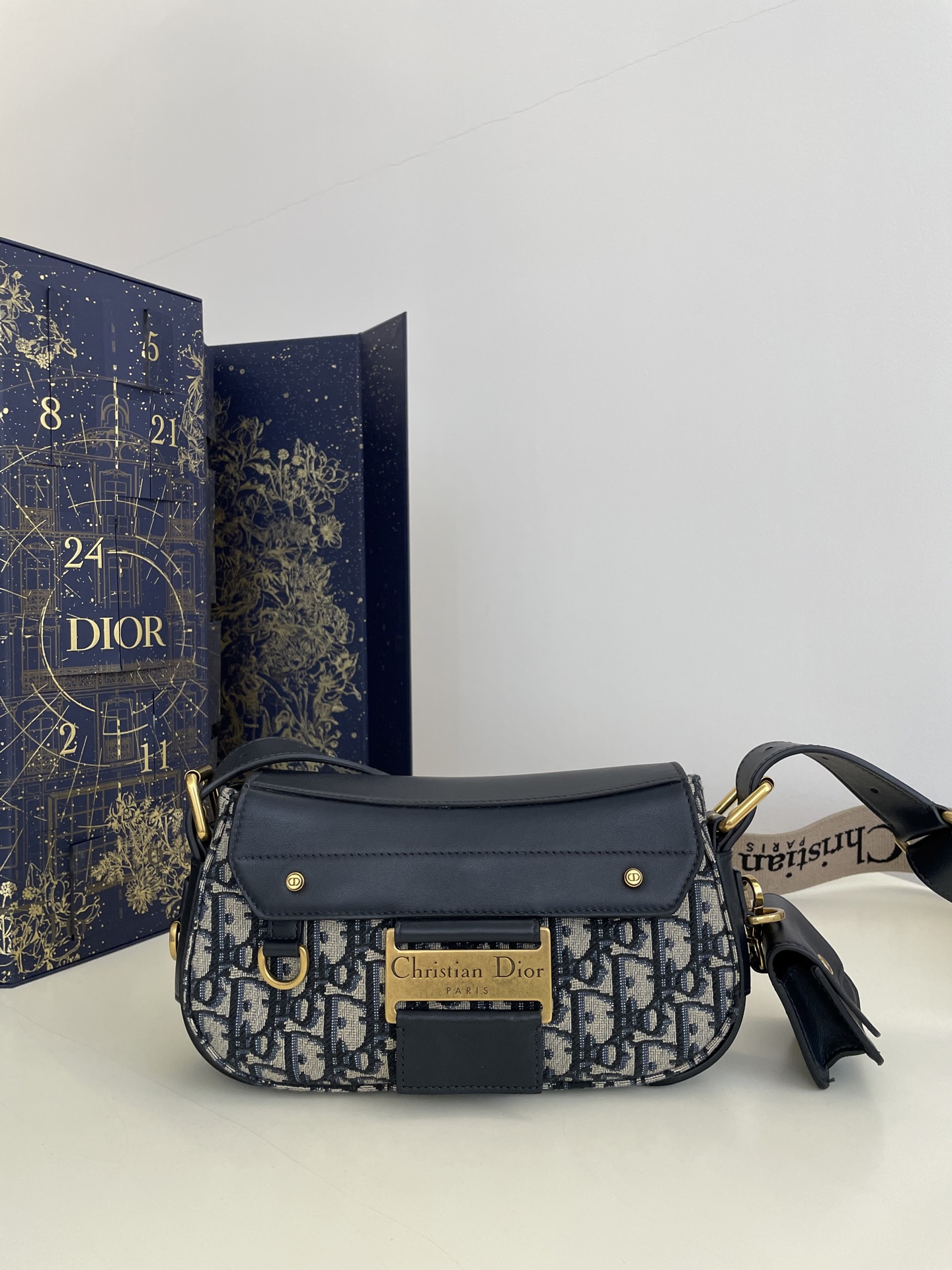 Diro New Street Chic Bag-24*5*12.5CM