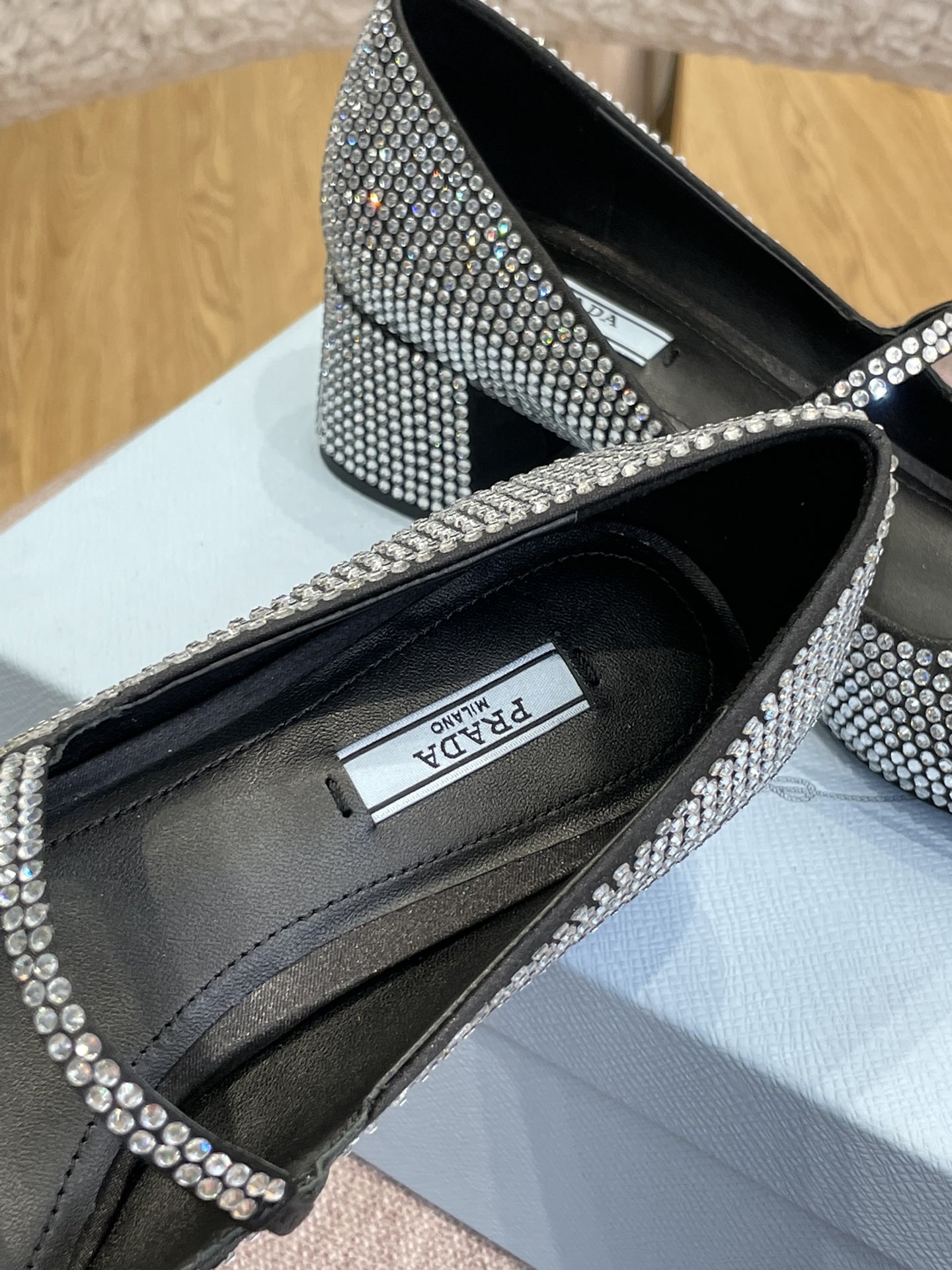 Pra*a heels 2022ss