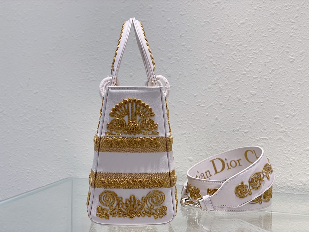lady D*or handle bag-24cm