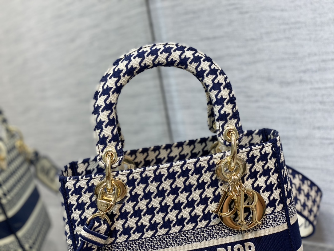 lady D*or handle bag-24cm