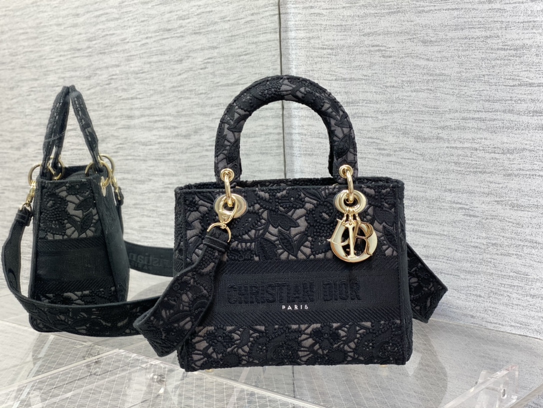 lady D*or handle bag-24cm