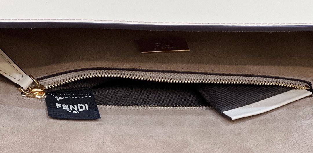 F**di baguette bag-26x14x4cm