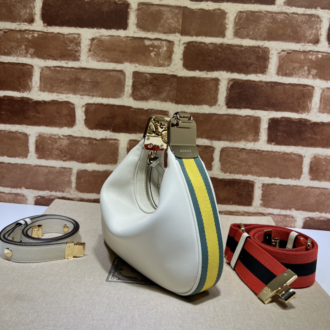 G*u*i attache small shoulder bag-23*22*5cm