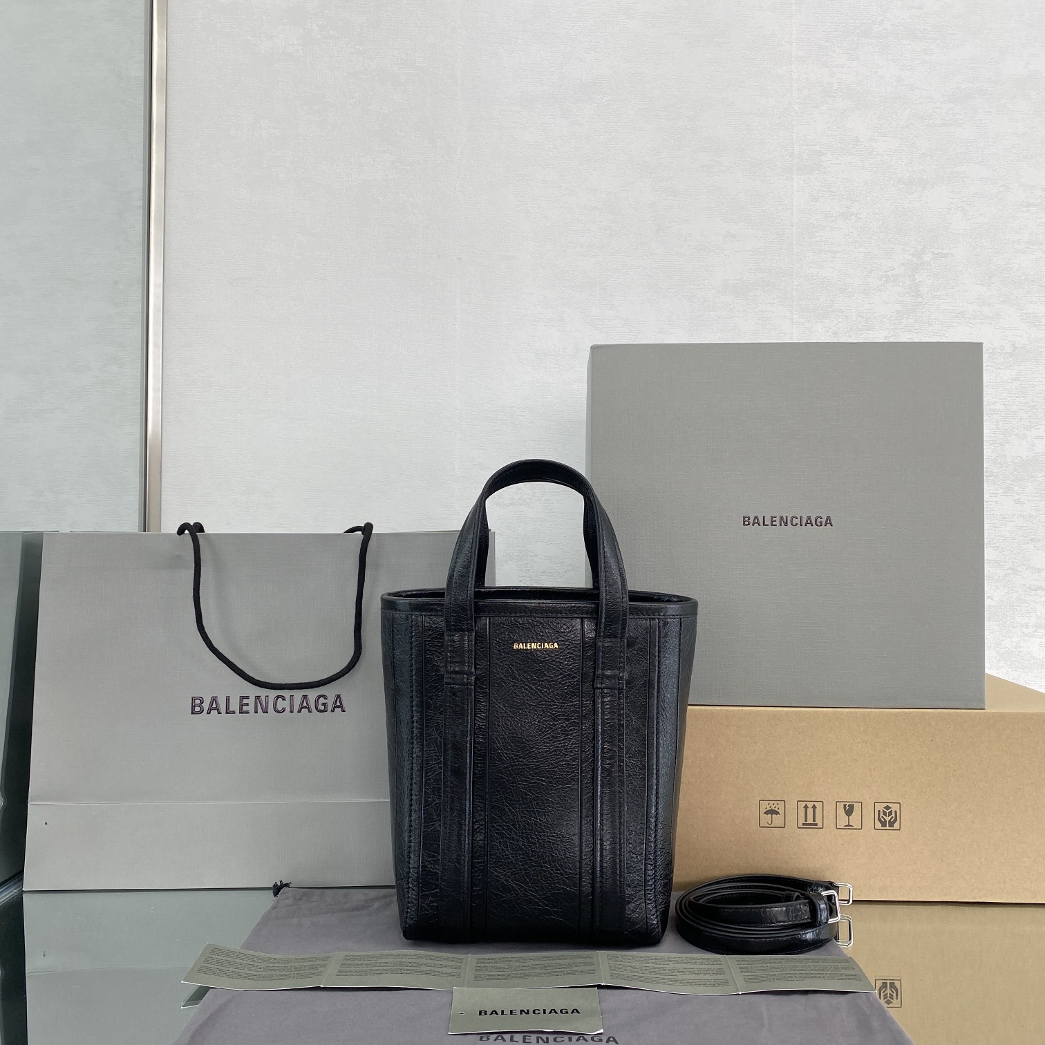 Ba*len*cia*ga͙ mini 21ss tote-19x9.5x35cm