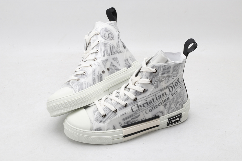 D*or high-top sneakers
