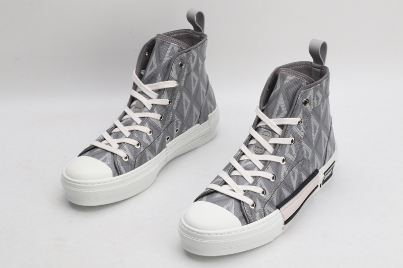 D*or high-top sneakers