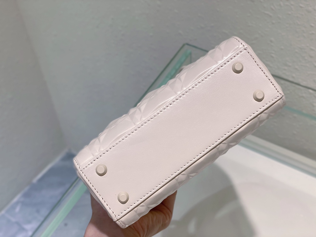lady D*or bag-17cm