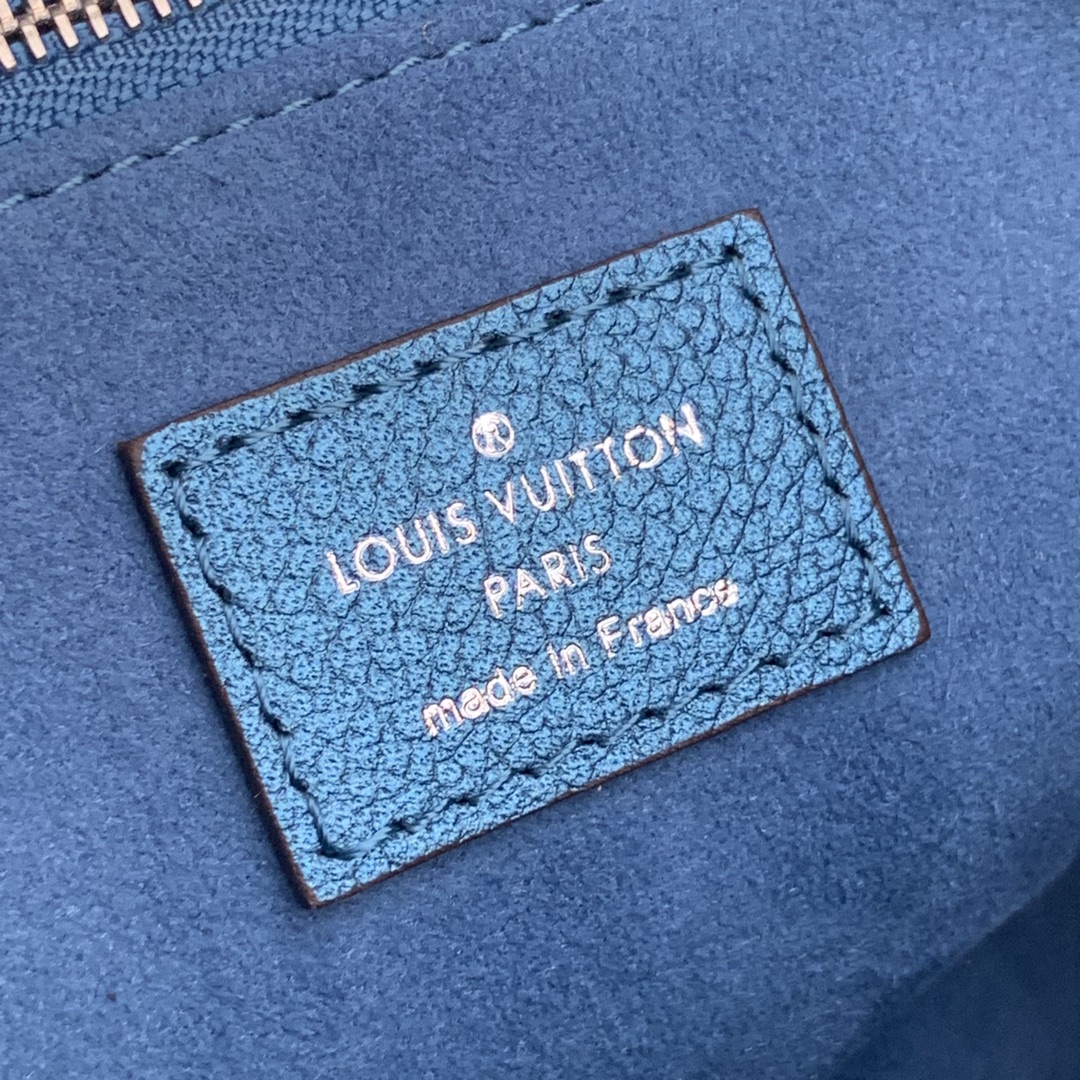 l0*is V*t0n onthego handbag-25*19*11cm