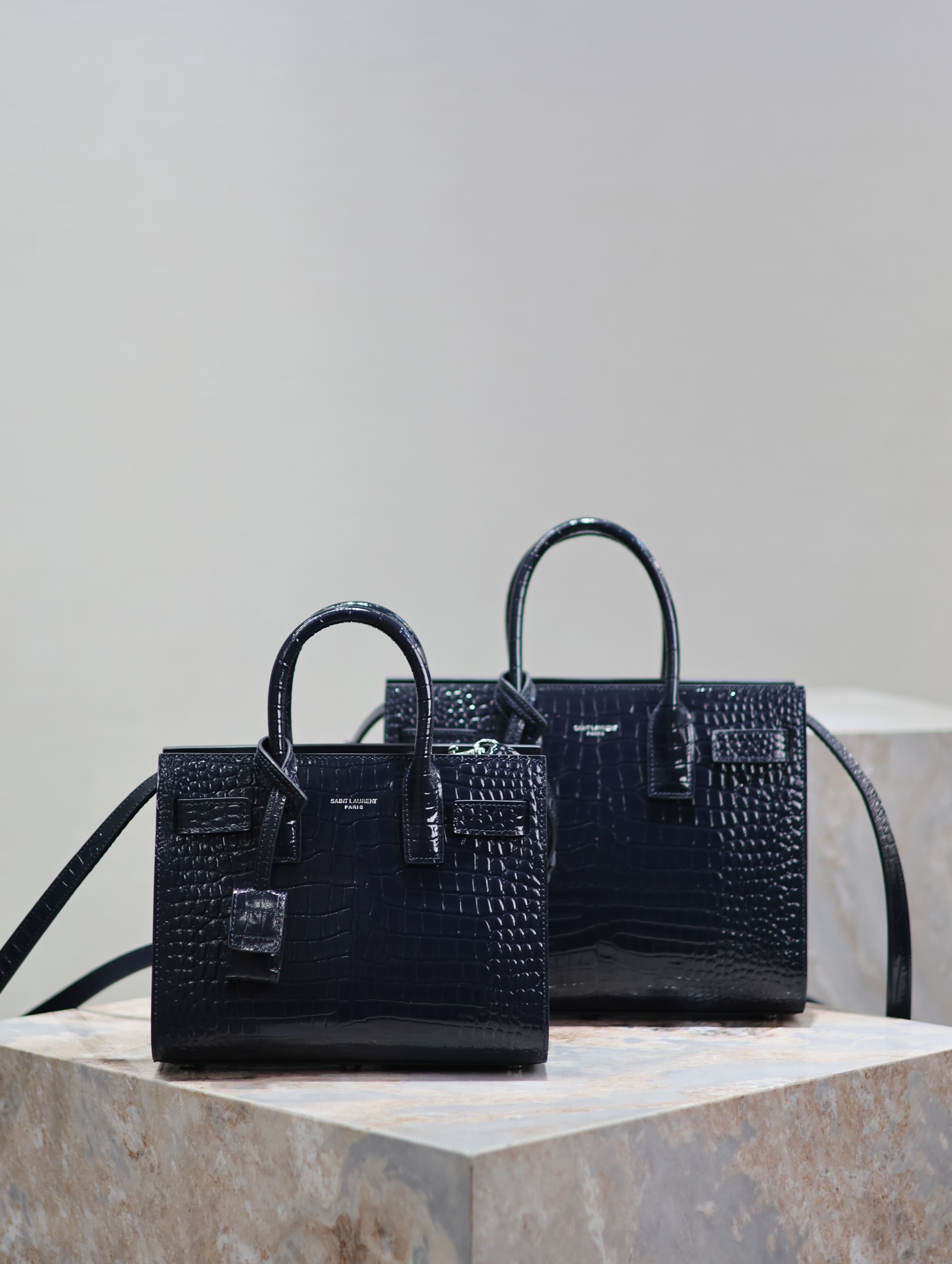 Y51 Sac De Jour-22x18x10.5&26x20.5x12.5CM