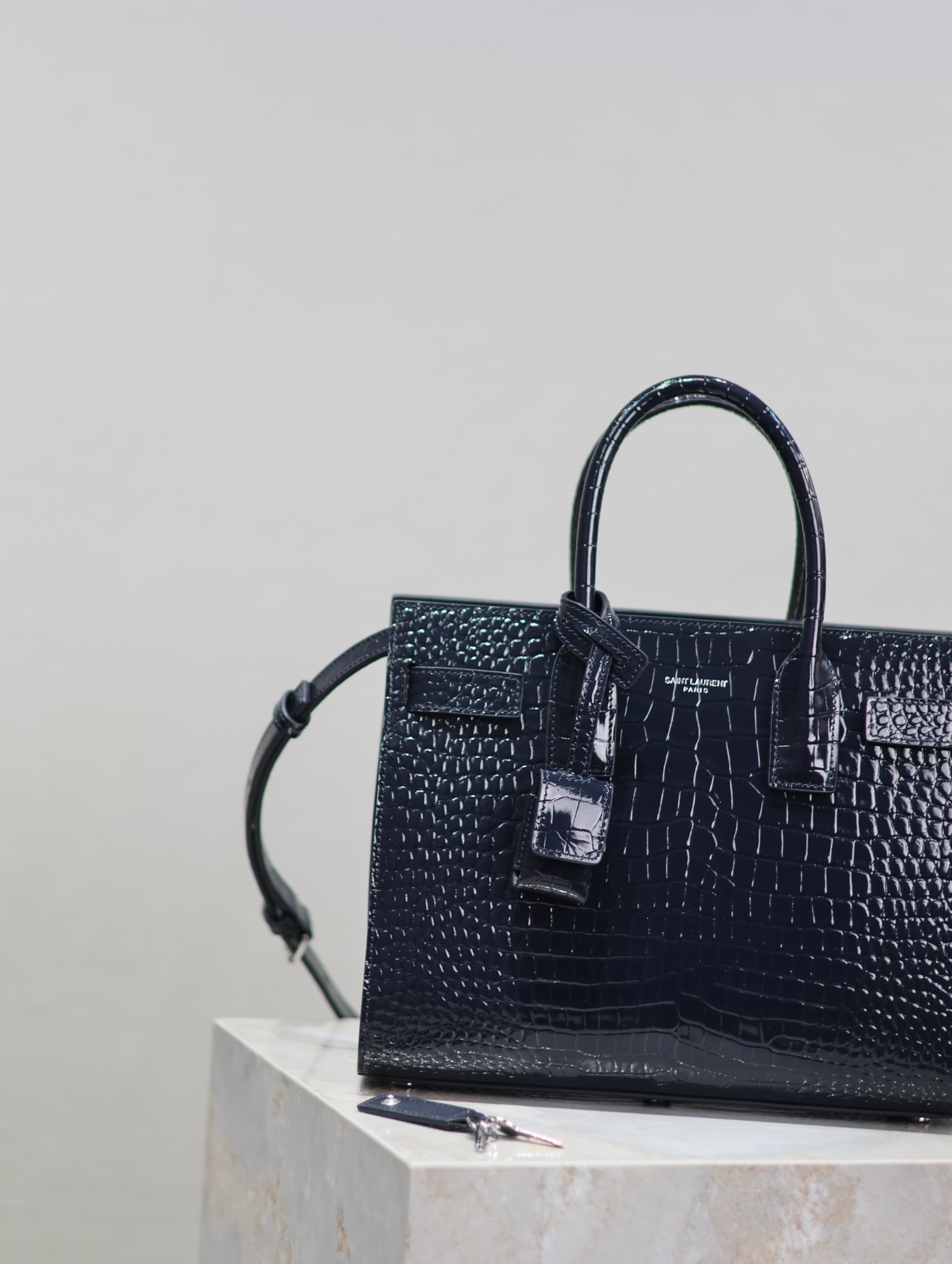 Y51 Sac De Jour-22x18x10.5&26x20.5x12.5CM