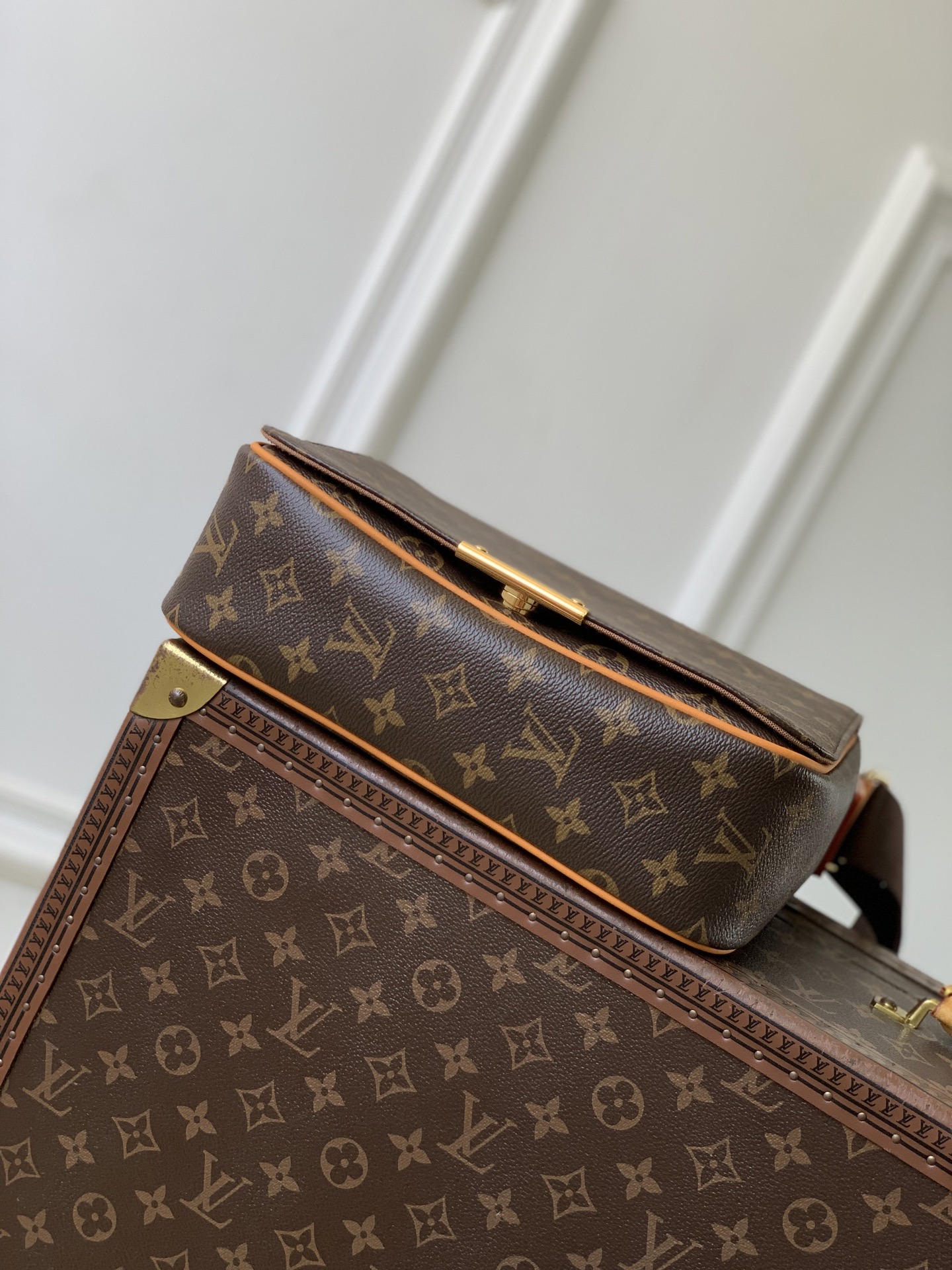 Lou*is Vvtt0n Bastille PM Bag-23 x 27 x 8CM
