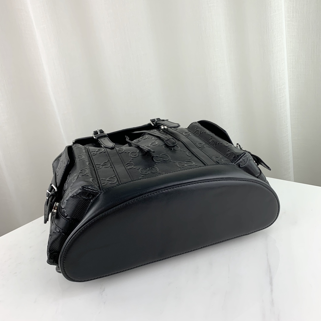 G*u*i gg embossed backpack-34*41*12