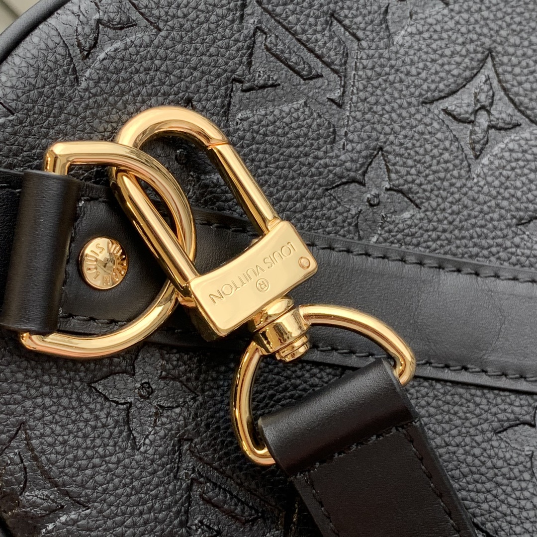 l0*is V*t0n keepall bandouliÈre 45-45 x 27 x 20cm