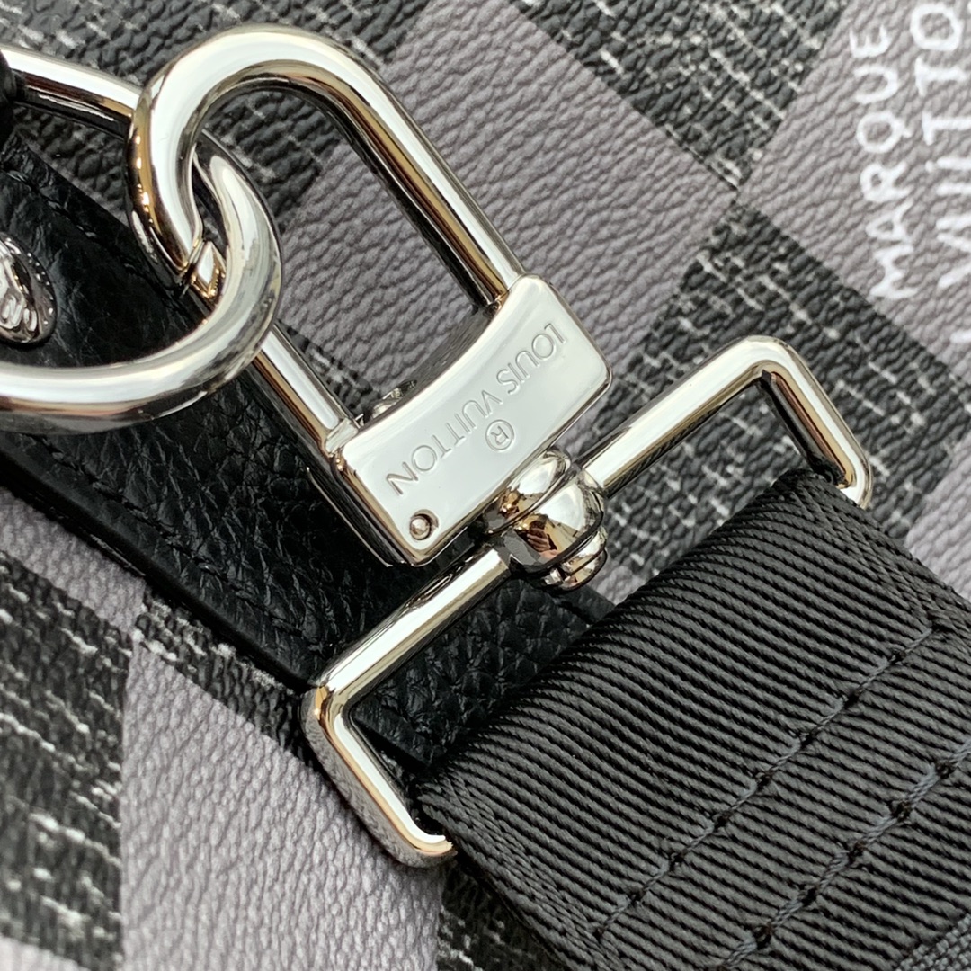 l0*is V*t0n keepall bandouliÈre 45-45 x 27 x 20cm