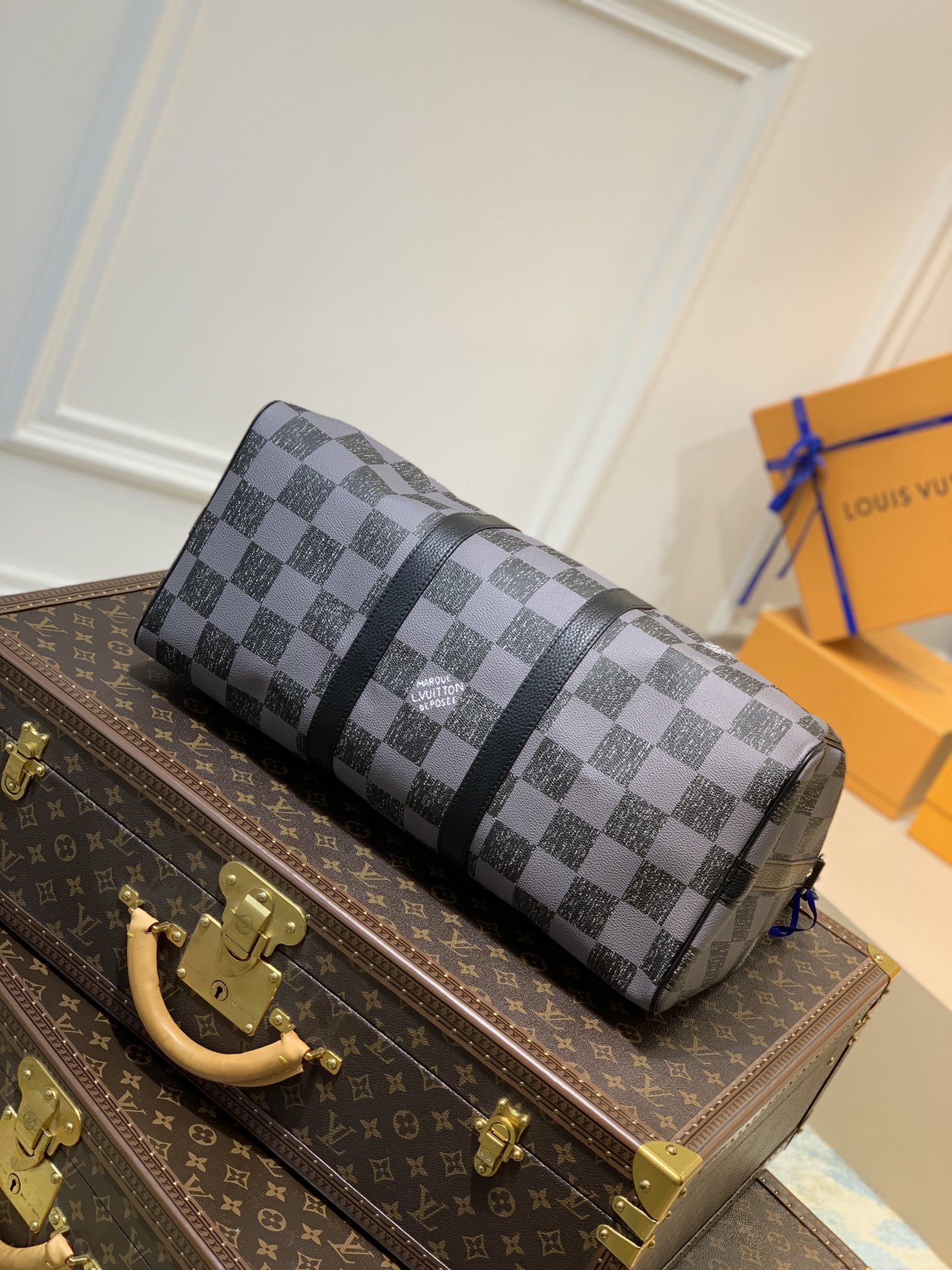 l0*is V*t0n keepall bandouliÈre 45-45 x 27 x 20cm