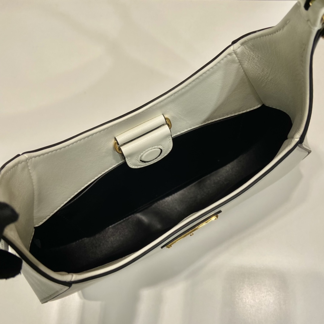 Pra*a cleo 1bc179 shoulder bag-27*19*5cm