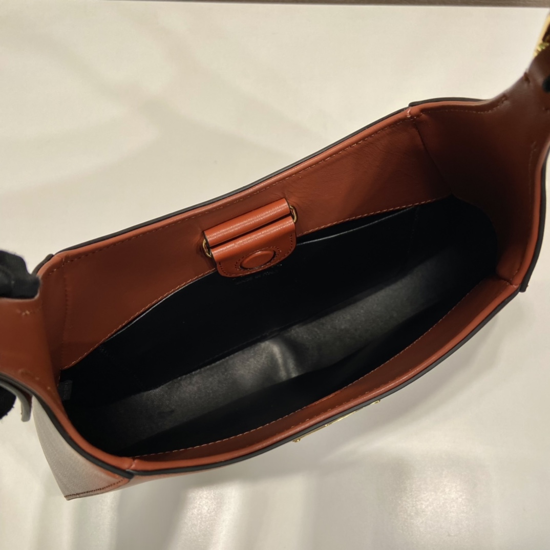 Pra*a cleo 1bc179 shoulder bag-27*19*5cm