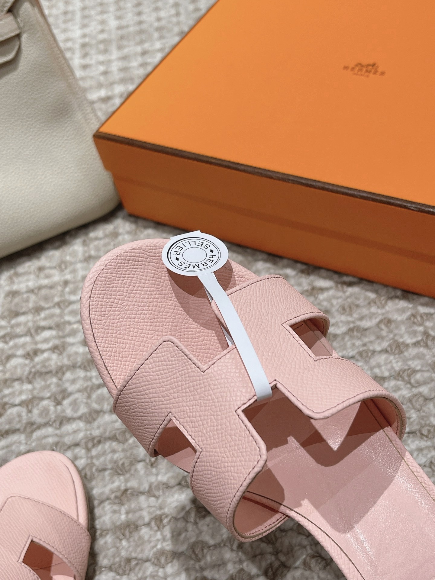 H**me5 H**me5 classic slippers