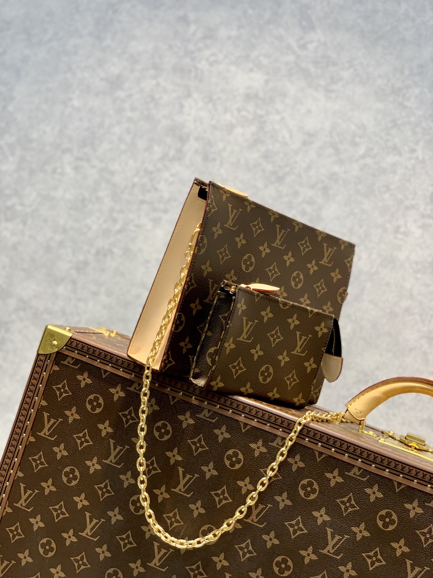 l0*is V*t0nm47543 chain bag-26x20x3cm