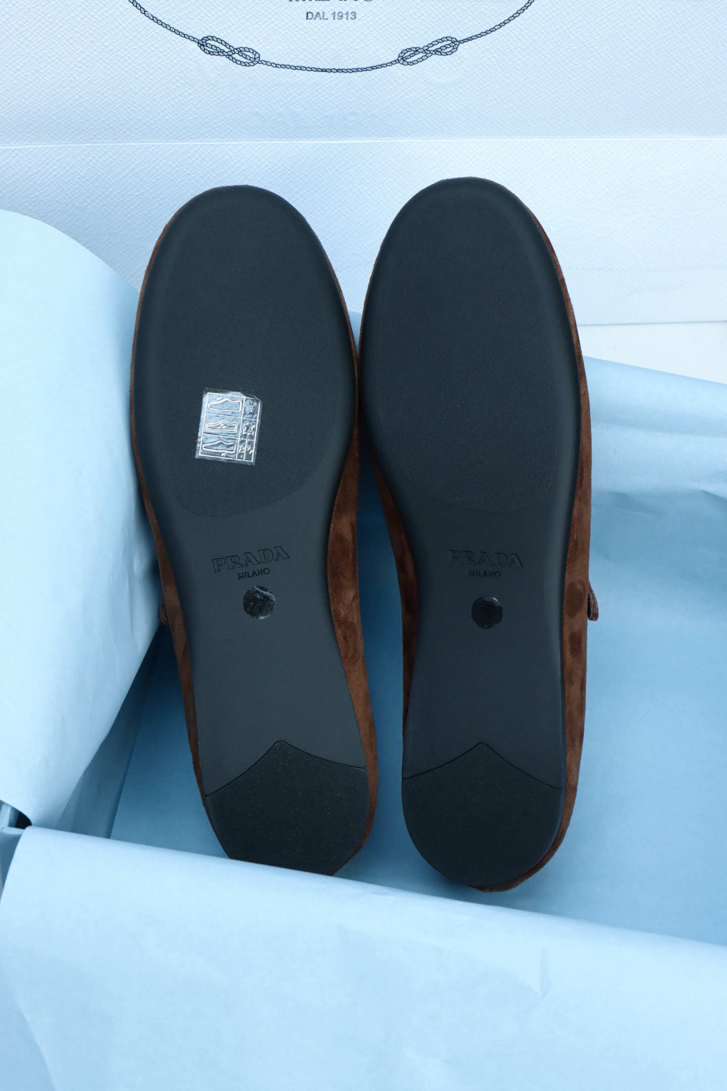 Pra*a Suede Ballerinas