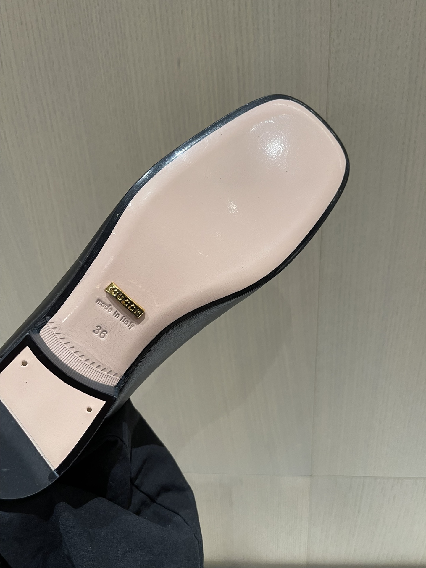 G*u*i loafers