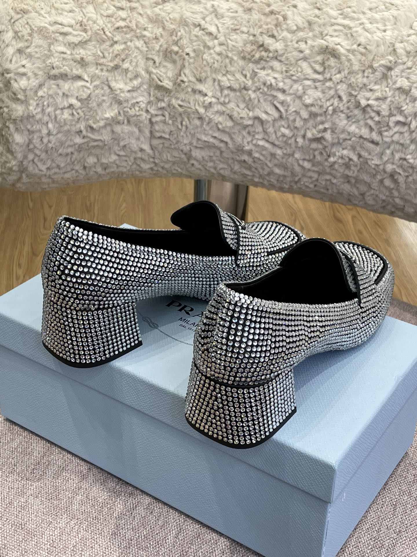 Pra*a loafers 2022ss