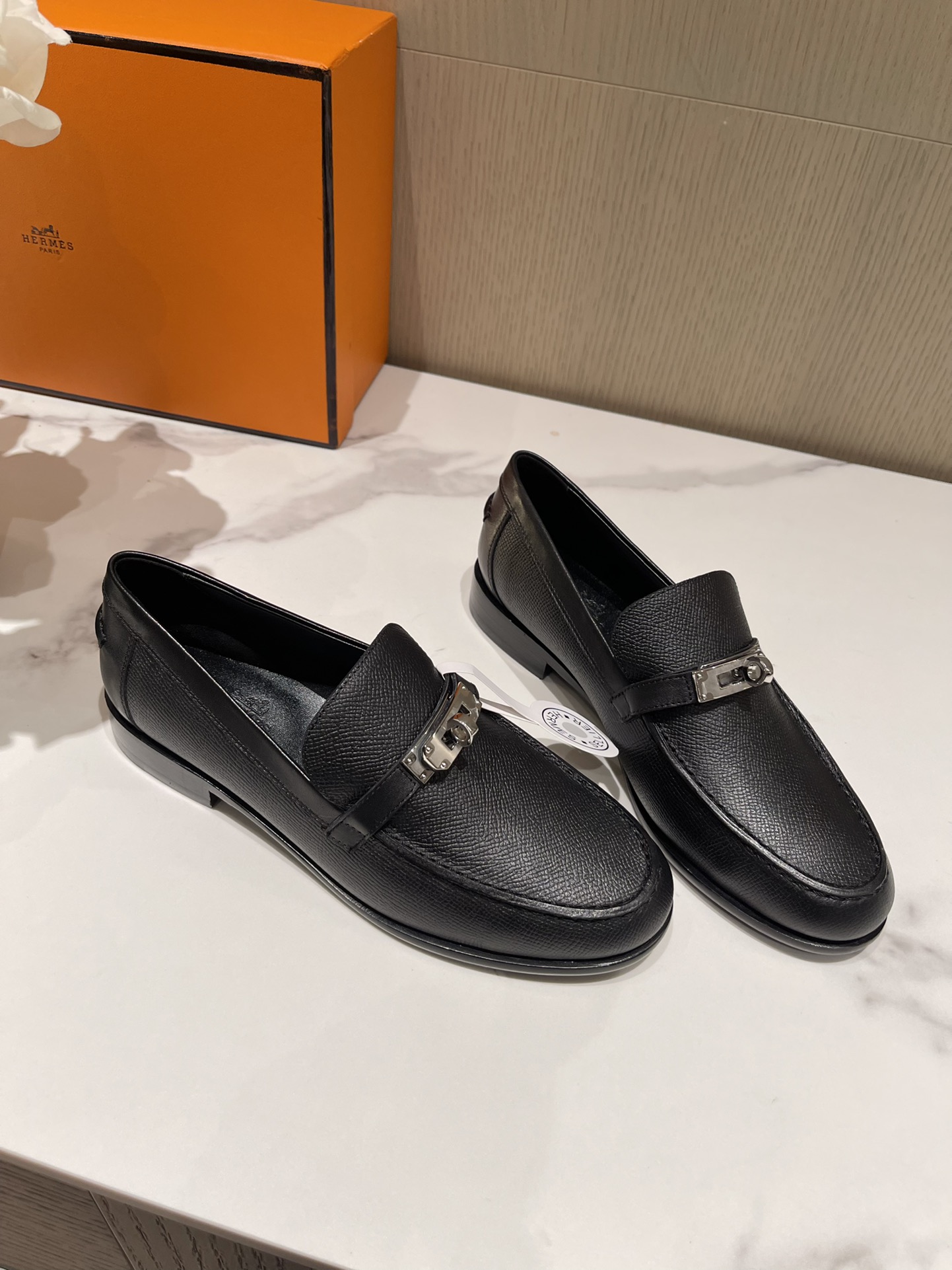 H**mes loafers(eu35-eu40)