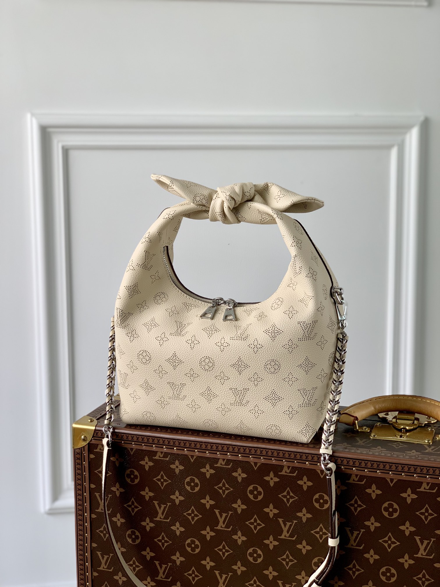 l0*is V*t0n why knot handbag-28*34*12cm