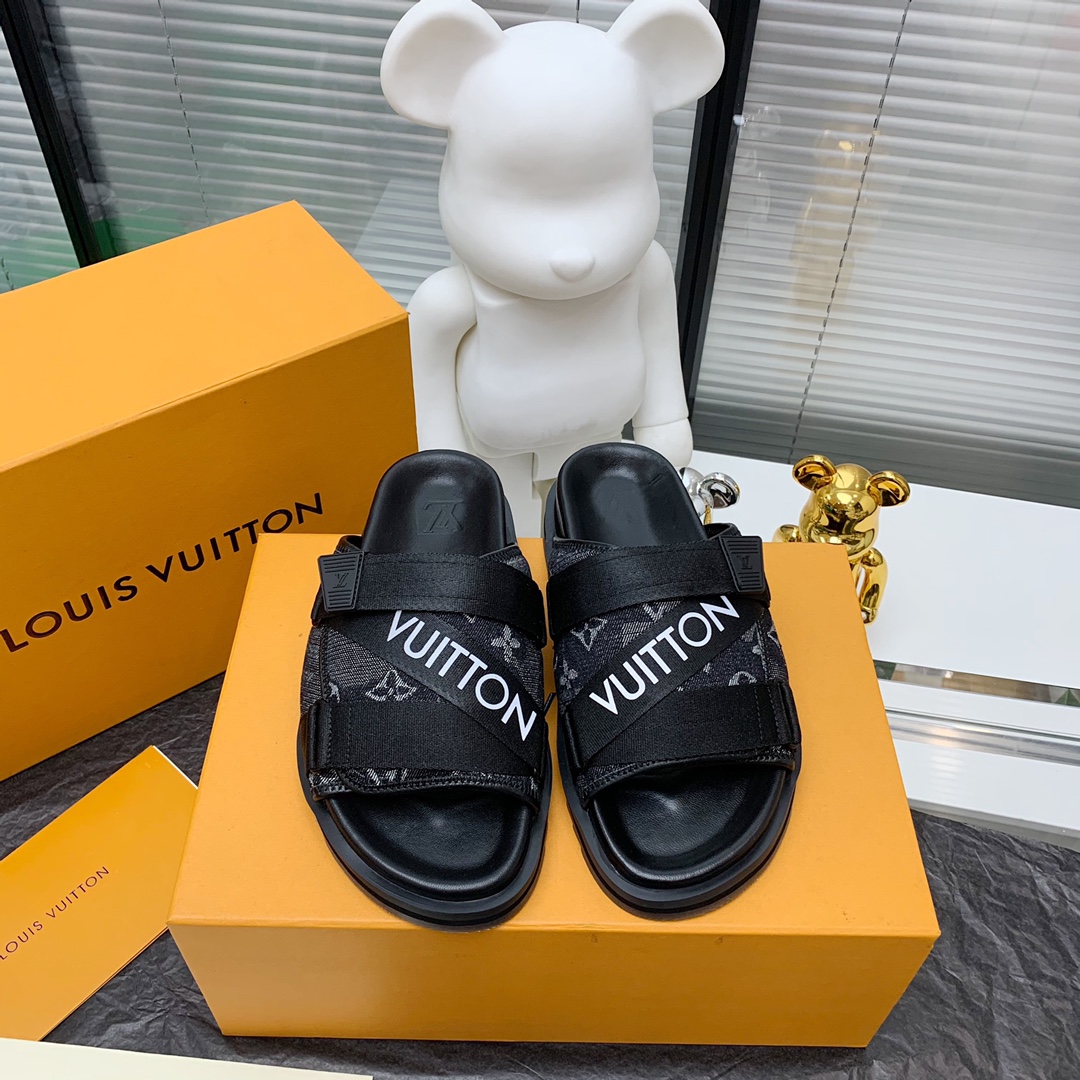l0*is V*t0n sandals
