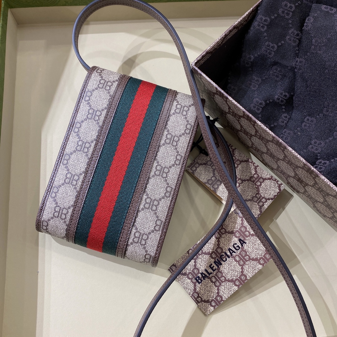G*u*i&ba*len*cia*ga crossbody bag-11.5x18x3.5cm