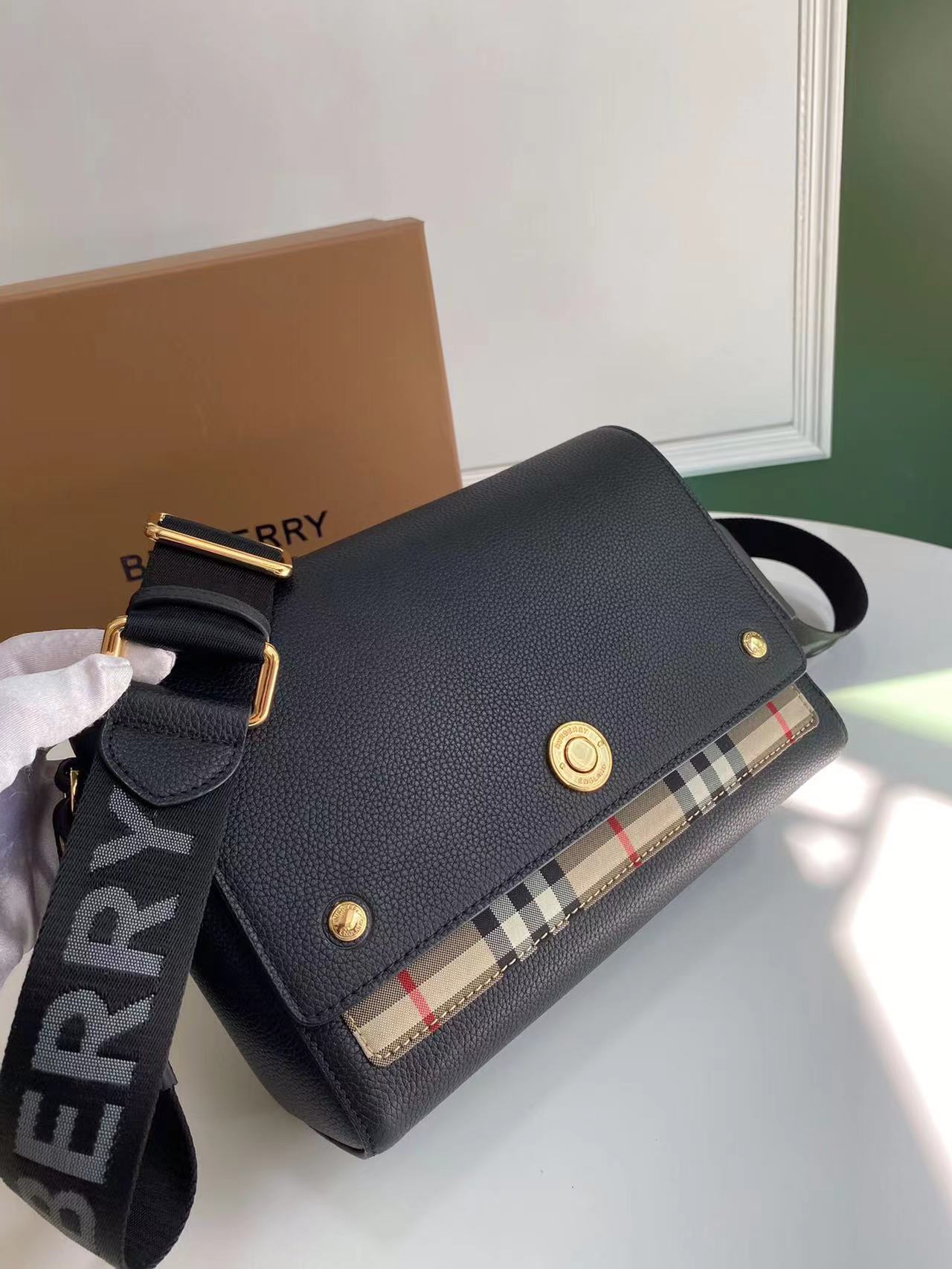 B**rry crossbody bag-25*8.5*18cm