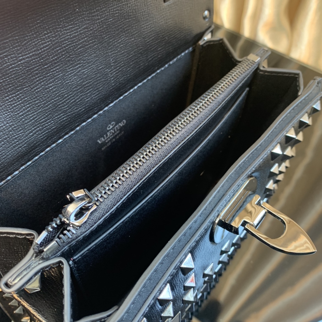 Va1e*ntin0 garavani rockstud alcove-22*17*9cm