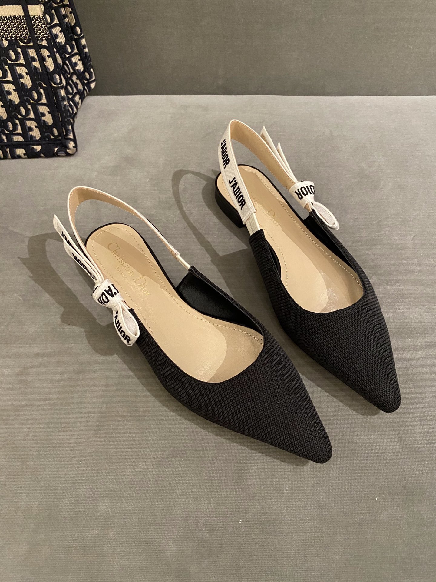 D*or flap shoes