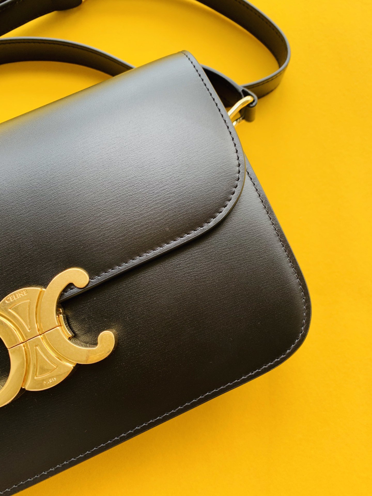Ce**e Ce**e triomphe bag-22x16.5x7cm