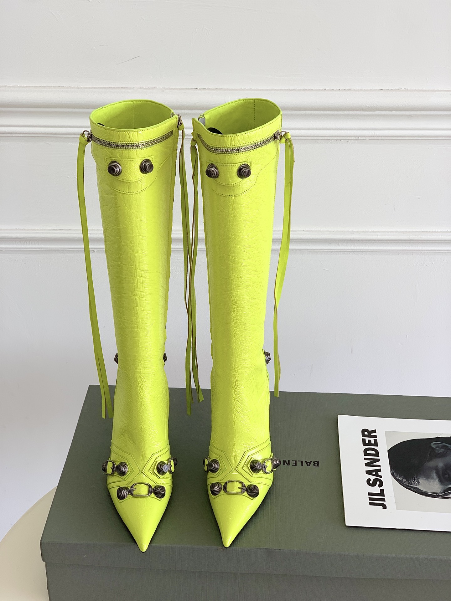 Ba*len*cia*ga boots
