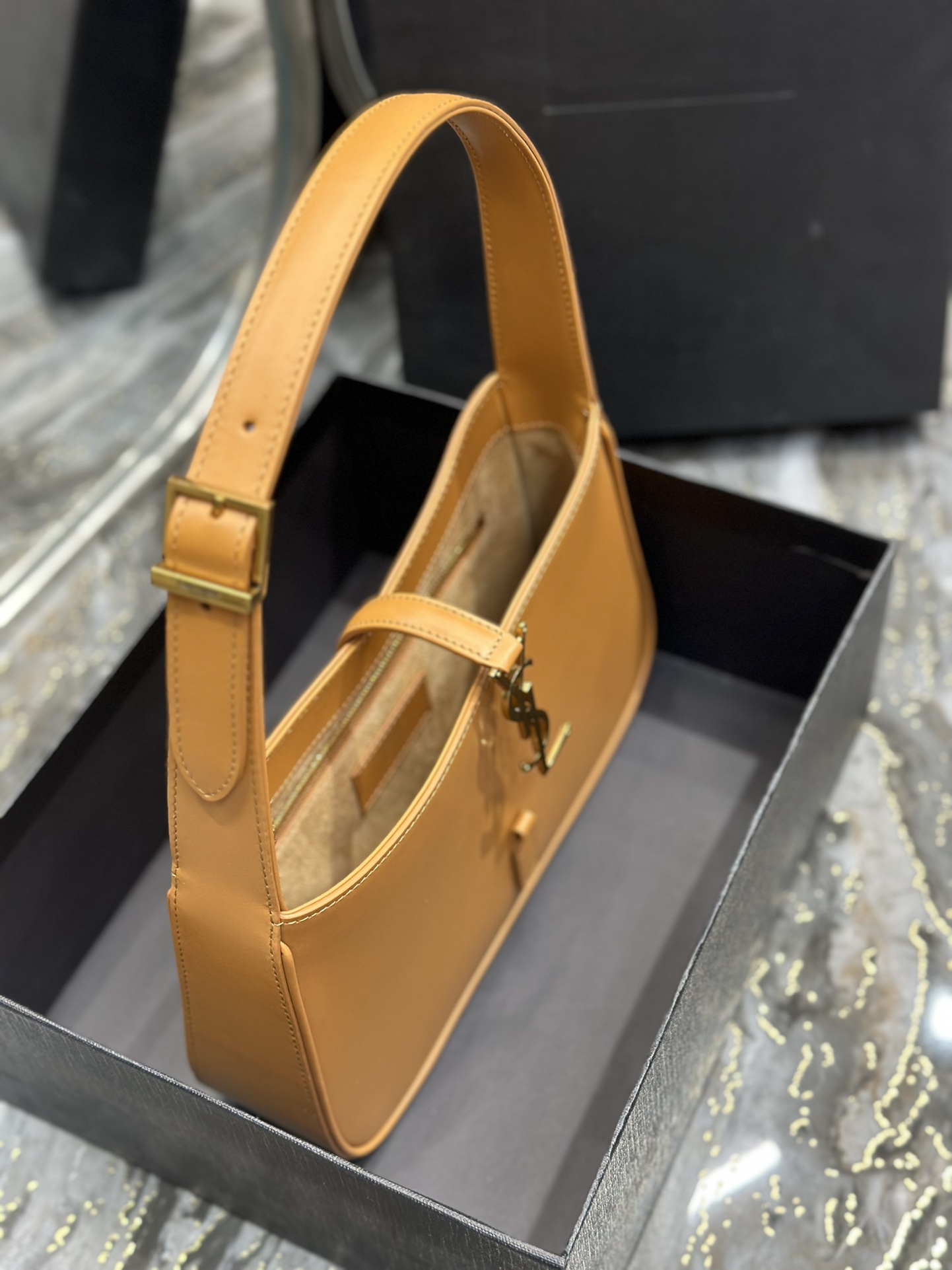 Y*L le5a7 vintage bag-25x14x10cm