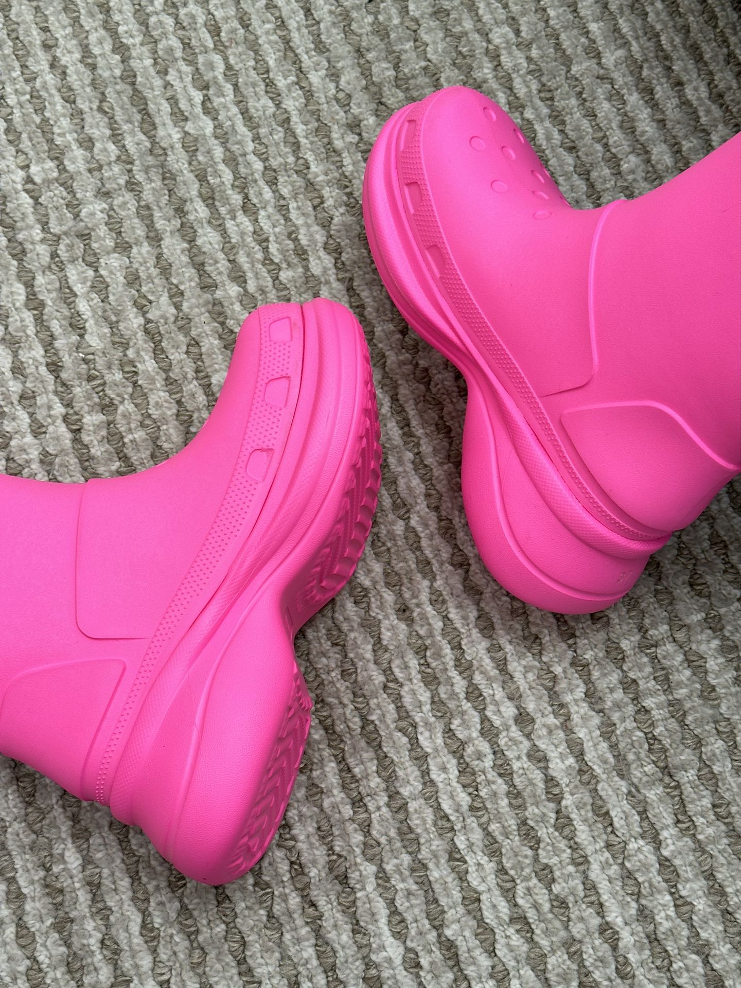 Ba*len*cia*ga boots