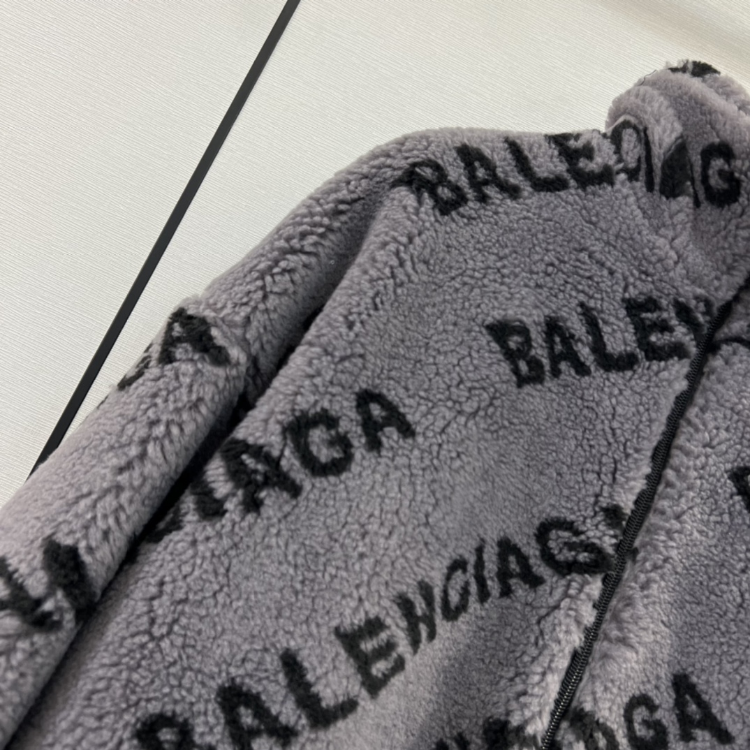 Ba*len*cia*ga coat