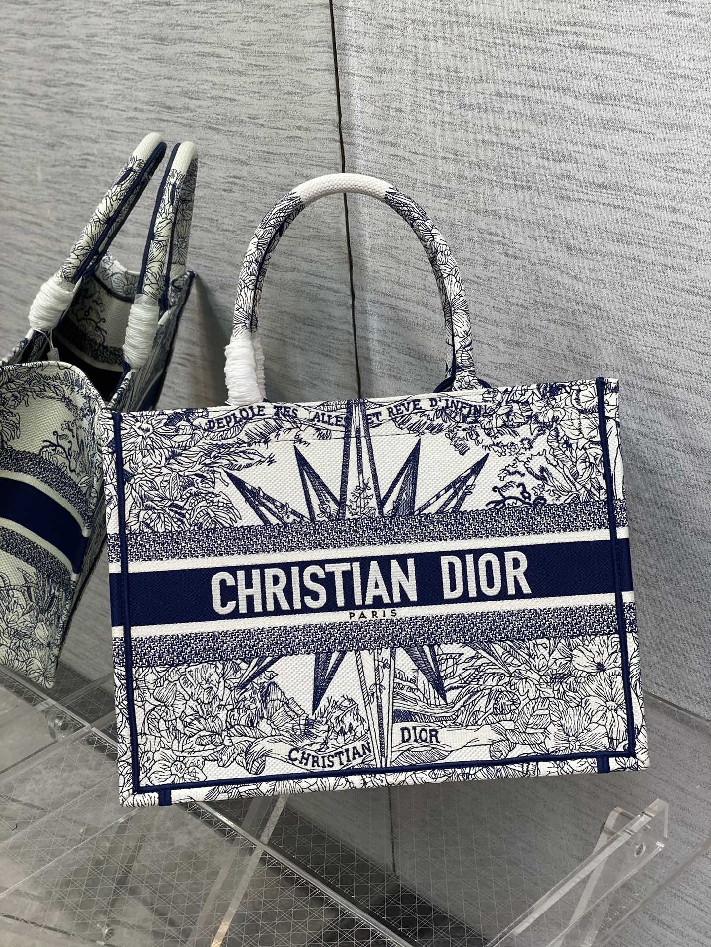 D*or small book tote-36*18*28cm