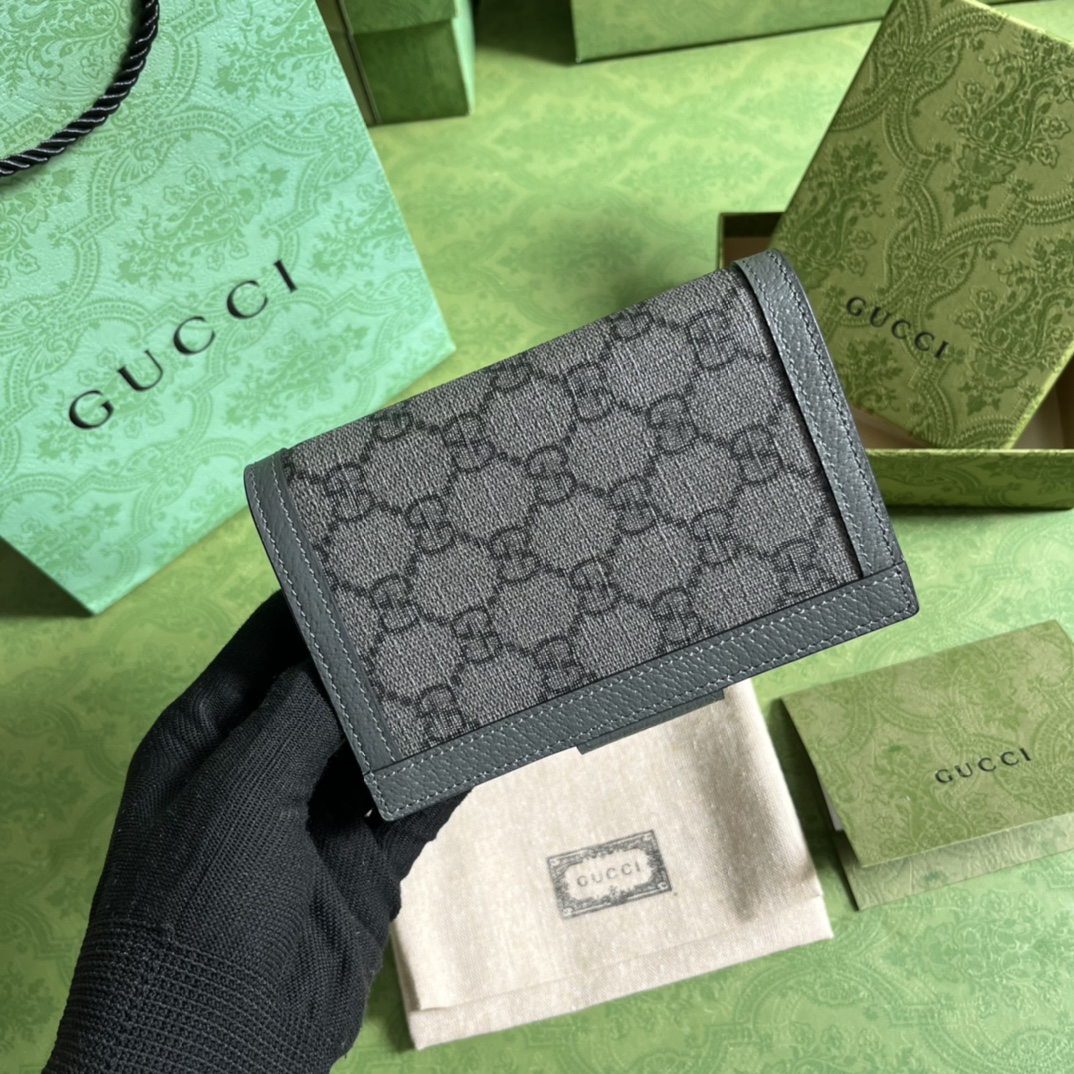 G*u*i wallet-10*14*2.5cm