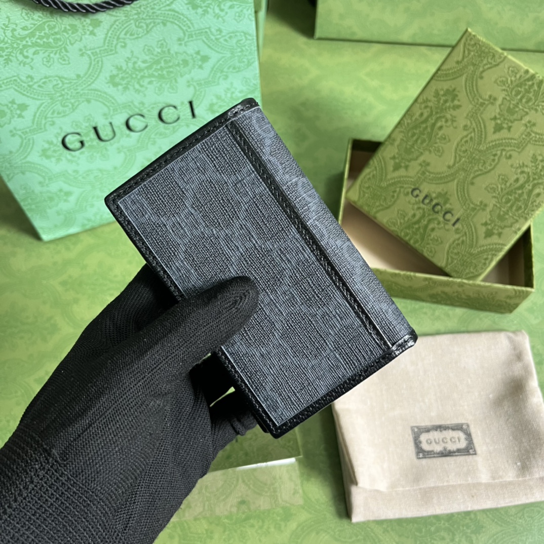 G*u*i wallet-7.5*12cm