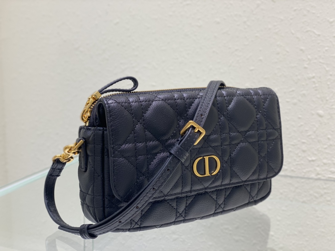 D*or 2023 caro bag-17.5 x 10.5 x 5 cm