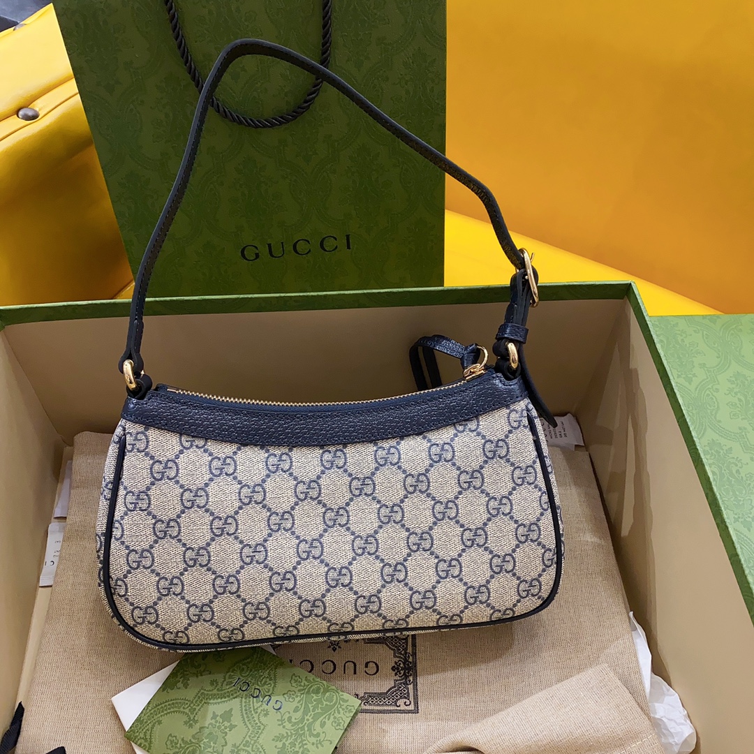 G*u*i chain bag-25*15*6cm