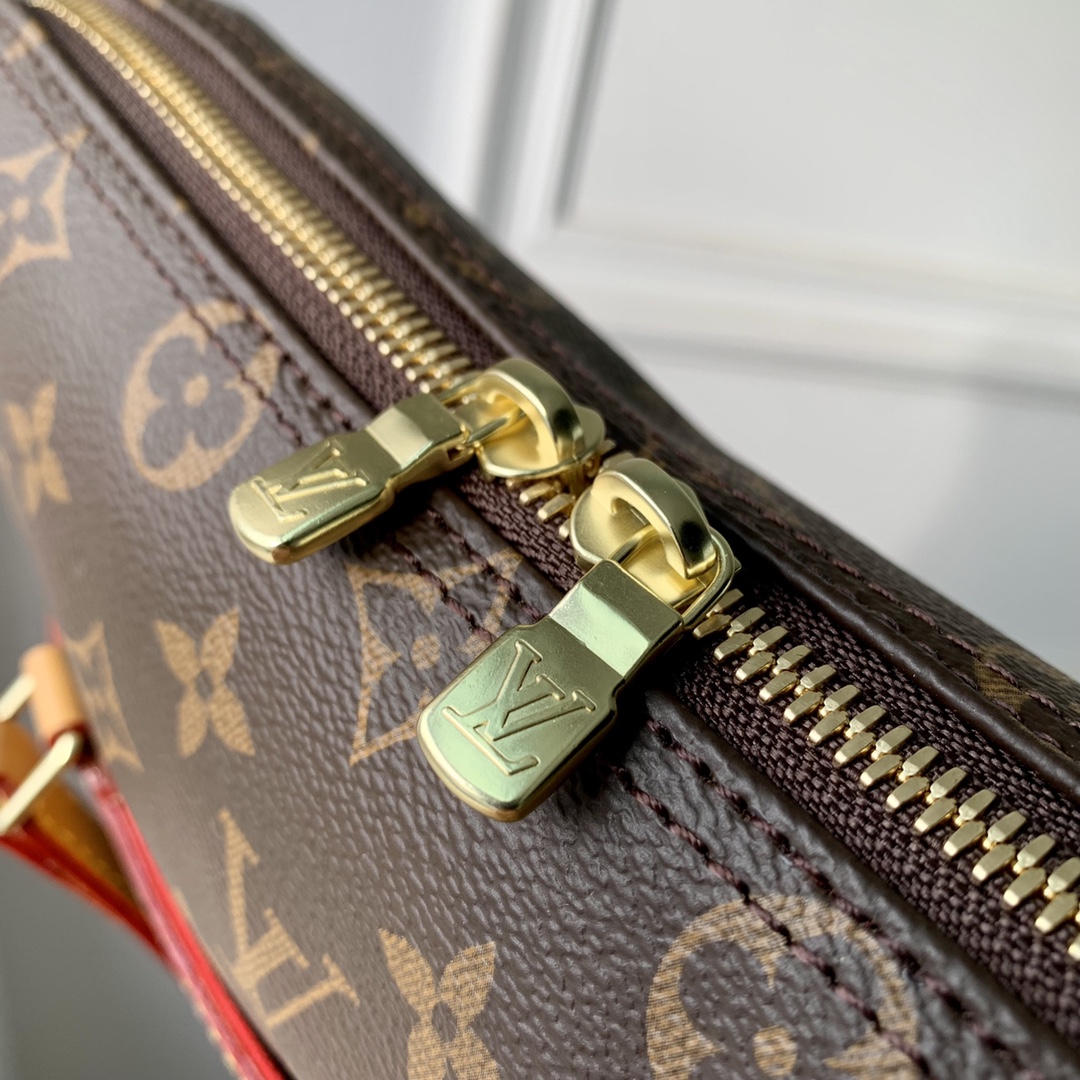 l0*is V*t0n vintage coussin bag-26×27cm