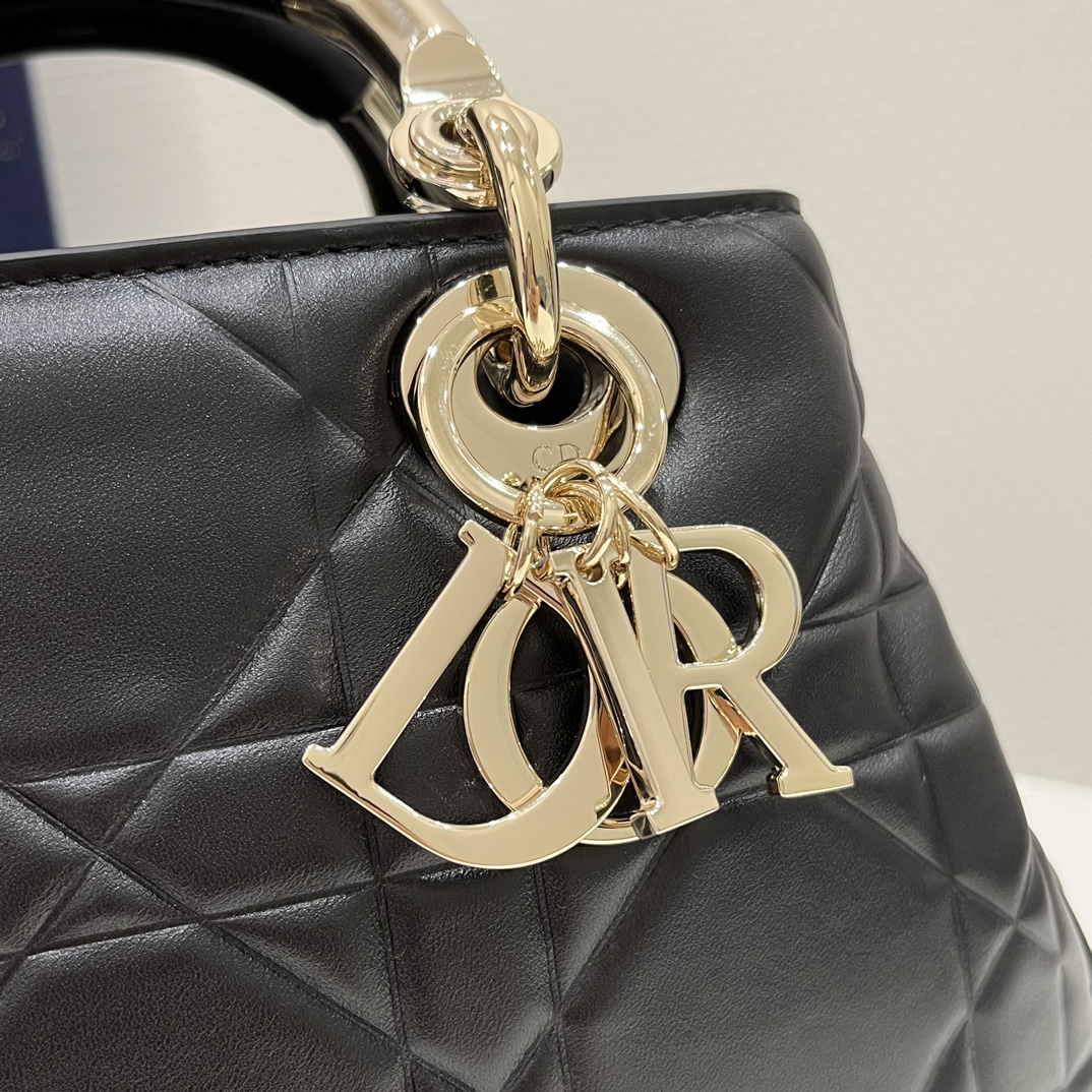 D*or 95-22 top handbags-25*10*16cm