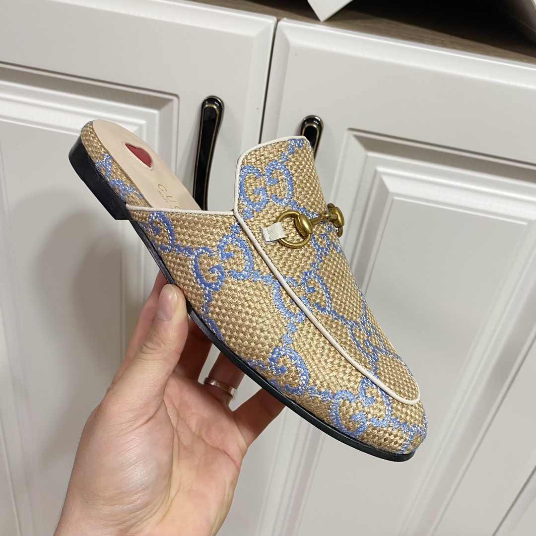 G*u*i loafers